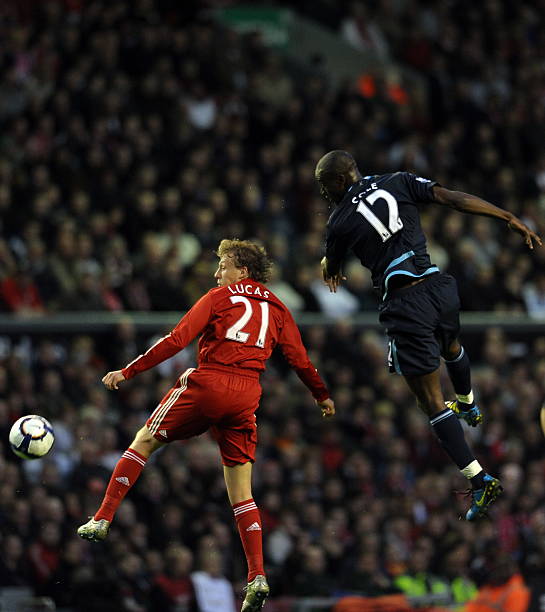 这两位后卫 这两位后卫