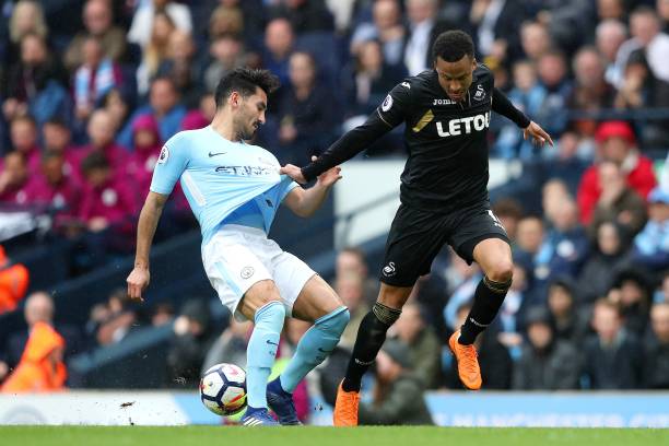 员在职业足 员在职业足