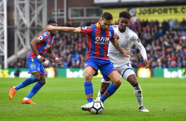 持与自信的 持与自信的